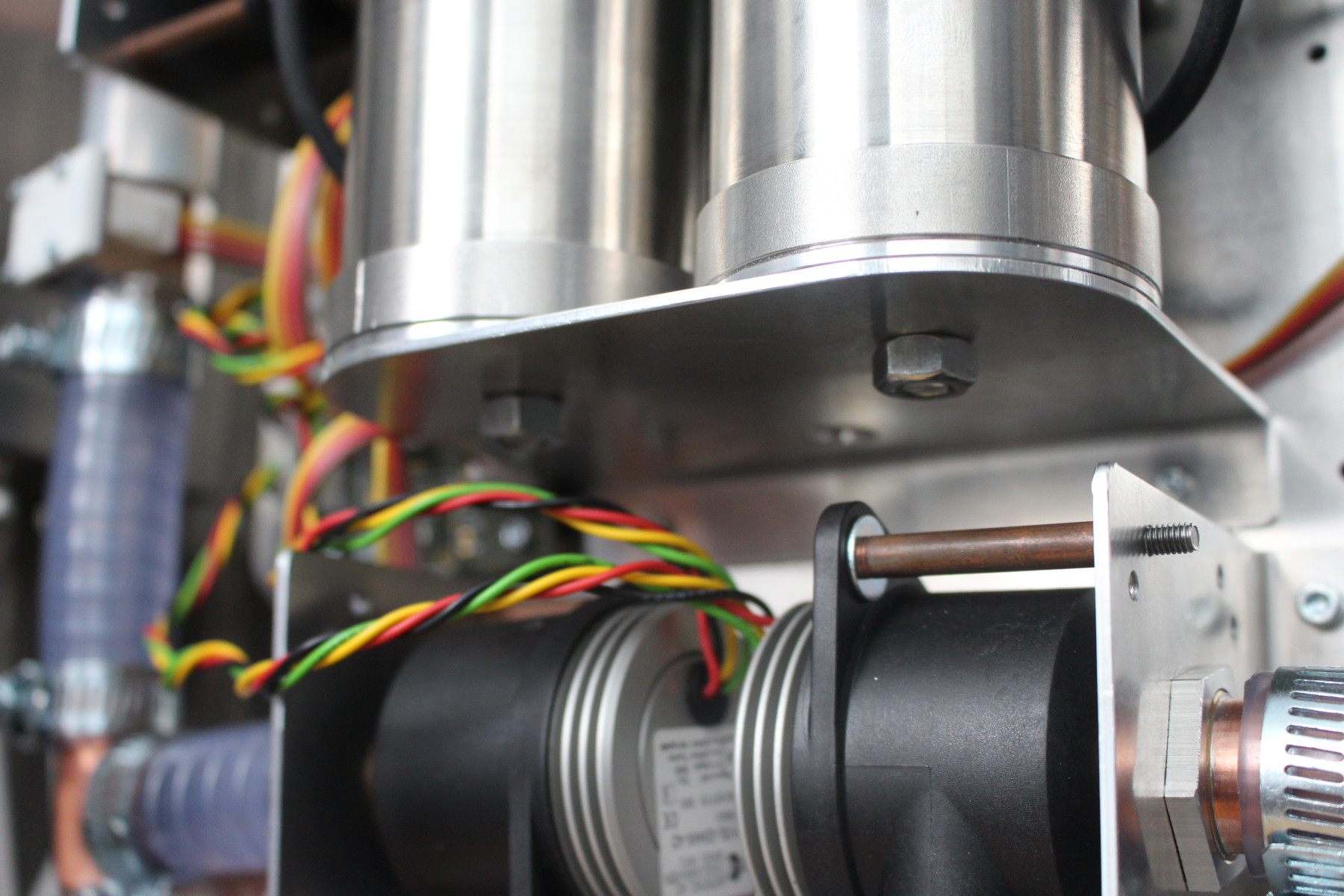 Sheath air filter below